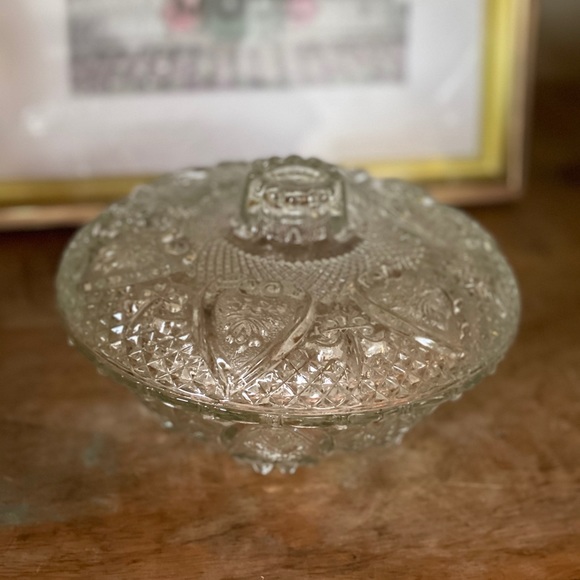 Vintage pressed glass ornate lidded candy dish 6”